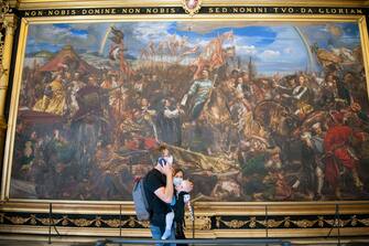 Roma, Gianni Crea il Clavigero, l'uomo che detiene le 2797 chiavi dei Musei Vaticani, riapre le porte al pubblico