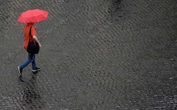 Protezione Civile: "Piogge e temporali al Sud, allerta gialla in 5 regioni" Protezione Civile: "Piogge e temporali al Sud, allerta gialla in 5 regioni"