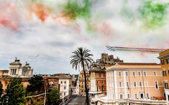 le Frecce Tricolori in volo