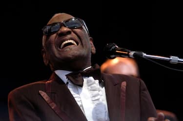MELBOURNE, AUSTRALIA - FEBRUARY 09:  Ray Charles on the third day of the Melbourne International Music and Blues Festival at the Melbourne exhibition centre, Victoria, Australia. (Photo by Regis Martin/Getty Images).
