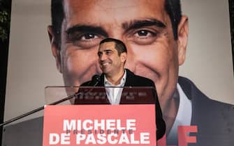 Michele de Pascale, candidato di centrosinistra alla presidenza dell'Emilia-Romagna, al quartier generale di Bologna, 18 novembre 2024. ANSA/MAX CAVALLARI