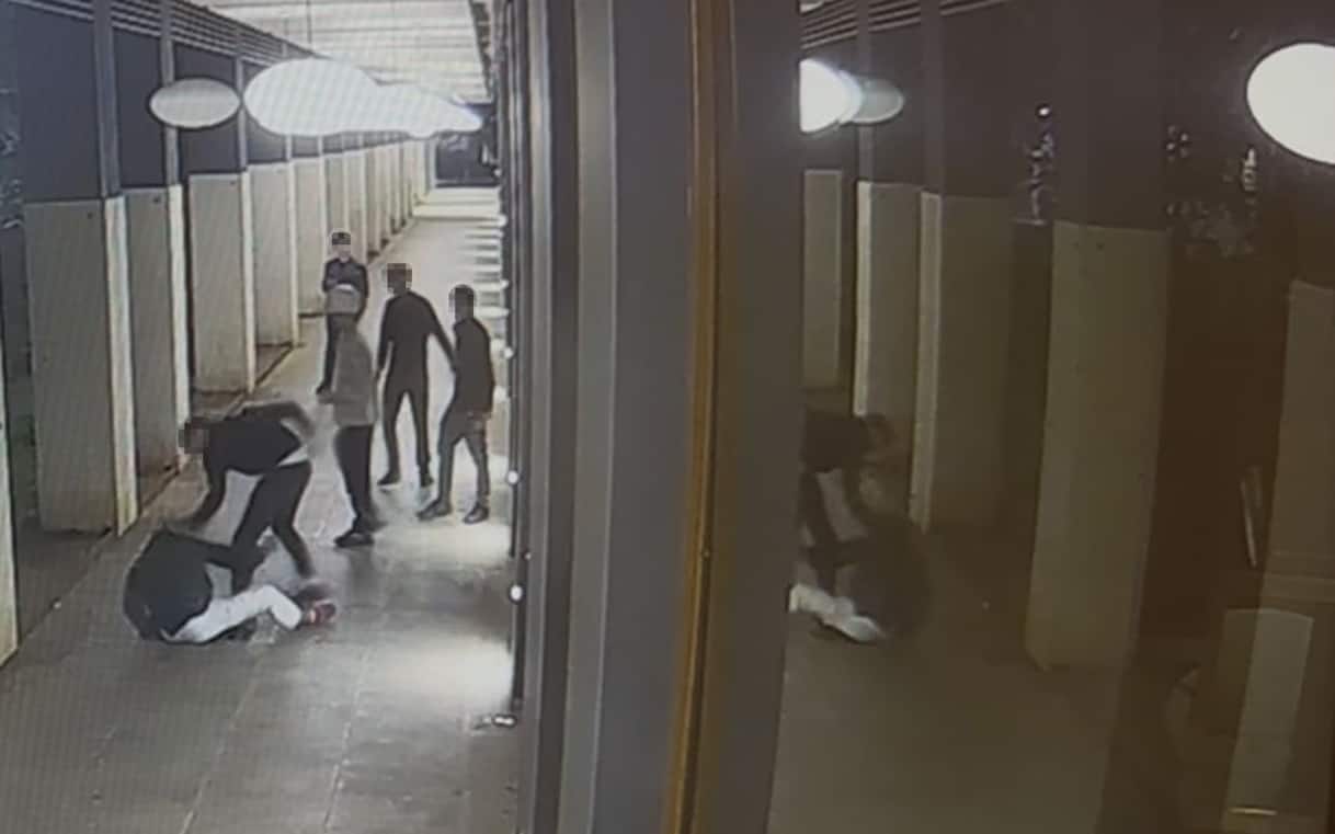 milano studente accoltellato domani gli interrogatori dei cinque giovani arrestati da Tg24.sky.it milano studente accoltellato domani gli interrogatori dei cinque giovani arrestati