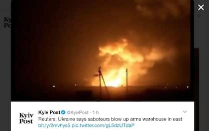 Ucraina, incendio ed esplosioni in un deposito armi: 20mila evacuati