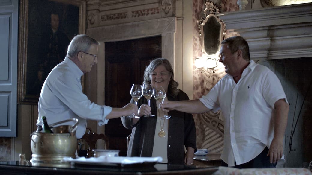 BEVI_–_Bollicine_di_famiglia.jpg