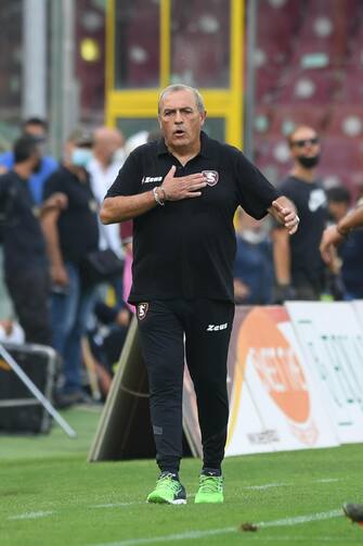 Salernitana¬?s coach Fabrizio Castori reacts during the Italian Serie A soccer match US Salernitana vs Genoa CFC at the Arechi stadium in Salerno, Italy, 02 October 2021.
ANSA/MASSIMO PICA