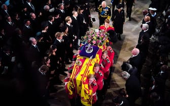 La cerimonia a Windsor per la regina Elisabetta