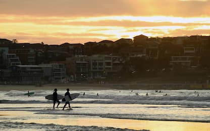 Coronavirus, in Australia riapre al pubblico Bondi Beach