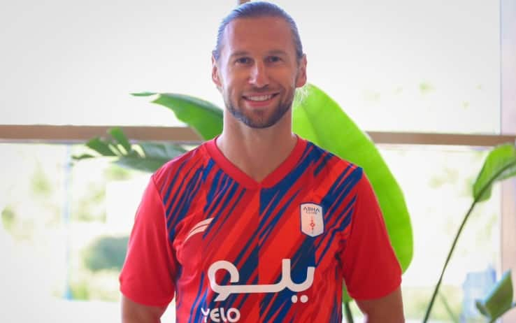 Krichowiak con la maglia dell'Abha Club