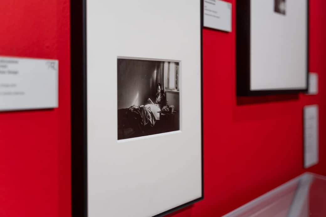 Vista della mostra Man Ray. Forme di luce a Palazzo Reale, Milano. Photo ©Andrea Verzola