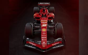 Le prime immagini della nuova SF-24, la vettura con cui la scuderia Ferrari affronterà la stagione 2024 di Formula 1 al via il 2 marzo in Bahrain, Bologna, 13 Febbraio 2024. X/FERRARI

+++ATTENZIONE LA FOTO NON PUO' ESSERE PUBBLICATA O RIPRODOTTA SENZA L'AUTORIZZAZIONE DELLA FONTE DI ORIGINE CUI SI RINVIA+++ +++NO SALES; NO ARCHIVE; EDITORIAL USE ONLY+++NPK+++