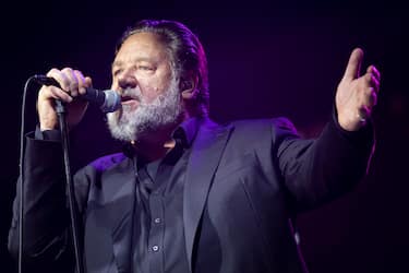 KARLOVY VARY, CZECH REPUBLIC - JUNE 30: Russell Crowe performs with his band Indoor Garden Party during the "Firebrand" Premiere & Opening Ceremony for the 57th Karlovy Vary International Film Festival on June 30, 2023 in Karlovy Vary, Czech Republic. (Photo by Gabriel Kuchta/Getty Images)