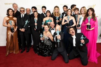 LOS ANGELES, CALIFORNIA - FEBRUARY 26: (L-R) Aubrey Plaza, Bruno Gouery, Michael Imperioli, F. Murray Abraham, Will Sharpe, Beatrice GrannÃ², Adam DiMarco, Haley Lu Richardson, Simona Tabasco, Paolo Camilli, Jennifer Coolidge, Jon Gries, Federico Ferrante, Eleonora Romandini, Francesco Zecca, Theo James, Leo Woodall, Meghann Fahy and Sabrina Impacciatore, recipients of the Outstanding Performance by an Ensemble in a Drama Series award for "The White Lotus," pose in the press room during the 29th Annual Screen Actors Guild Awards at Fairmont Century Plaza on February 26, 2023 in Los Angeles, California. (Photo by Frazer Harrison/Getty Images)