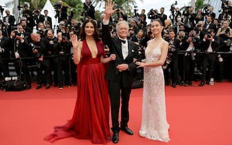 CANNES, FRANCE - MAY 16: Catherine Zeta-Jones, Michael Douglas and Carys Zeta Douglas attend the "Jeanne du Barry" Screening & opening ceremony red carpet at the 76th annual Cannes film festival at Palais des Festivals on May 16, 2023 in Cannes, France. (Photo by Neilson Barnard/Getty Images)