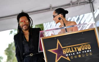 08_lenny_kravitz_stella_walk_of_fame_getty - 1