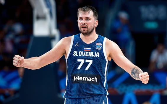 https://static.sky.it/editorialimages/443f55b769f809ad3dbc07bed8cb348240e8d6bd/skysport/it/basket/video/2025/09/07/italia-slovenia-tranquillo-analisi-video-1034484/doncic_fiba_slovenia.jpg?im=Resize,width=565