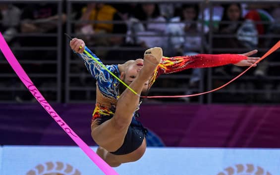 Body Ginnastica Ragazzo &ndash; Oro Su Nero/Blu, Maniche Corte, Ginnastica Artistica