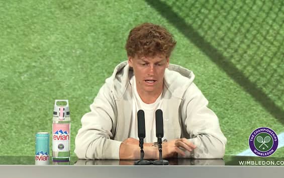 https://static.sky.it/editorialimages/4485a3c22e872681938ebe71db04f0f2b7d193ce/skysport/it/tennis/video/2025/07/11/sinner-wimbledon-conferenza-video/sinner_conferenza_wimbledon.jpg?im=Resize,width=565