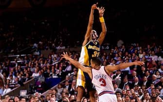 NEW YORK- JUNE 1:  Reggie Miller #31 of the Indiana Pacers shoots a jump shot over John Starks #3 of the New York Knicks in Game Five of the Eastern Conference Semifinals during the 1994 NBA Playoffs at Madison Square Garden on June 1, 1994 in New York, New York.  The Pacers won 93-86.  NOTE TO USER: User expressly acknowledges and agrees that, by downloading and or using this photograph, User is consenting to the terms and conditions of the Getty Images License Agreement. Mandatory Copyright Notice: Copyright 1994 NBAE (Photo by Lou Capozzola/NBAE via Getty Images)