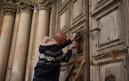 Israele, sospese le nuove tasse: il Santo Sepolcro riapre