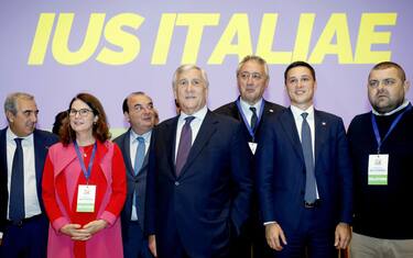 Antonio Tajani, ministro degli esteri, chiude la Giornata dell Economia promosso e organizzato dai gruppi parlamentari di Camera e Senato di Forza Italia a Palazzo Lombardia a Milano, 5 ottobre 2024. ANSA/MOURAD BALTI TOUATI