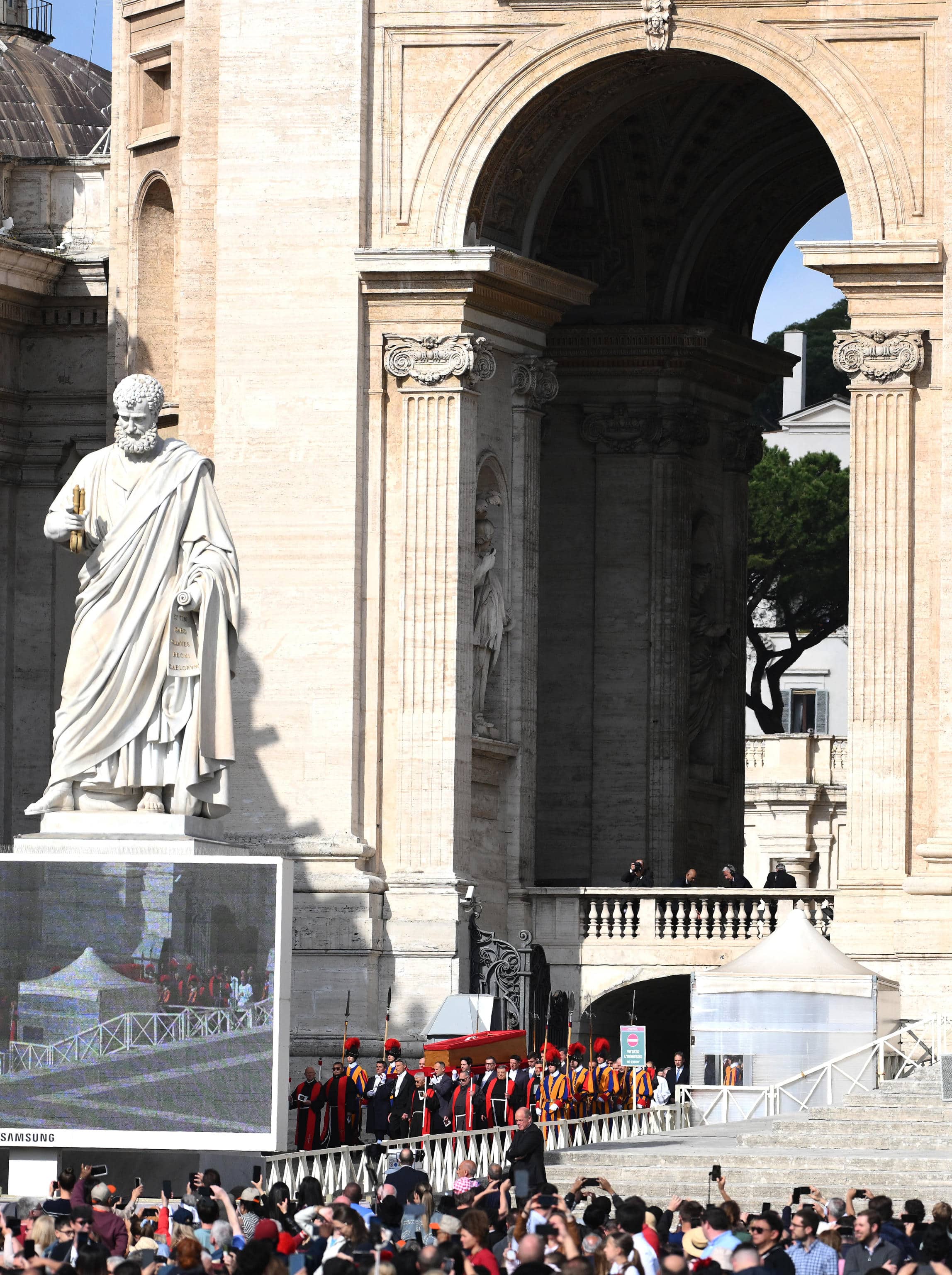 Piazza San Pietro