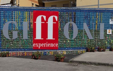 GIFFONI VALLE PIANA, SALERNO, CAMPANIA, ITALY - 2018/07/24: Welcome sign seen for the 48th edition of the Giffoni Film Festival, kemresse of cinema for children. (Photo by Ernesto Vicinanza/SOPA Images/LightRocket via Getty Images)