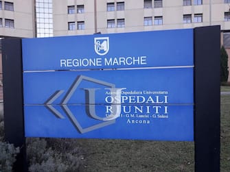 L'ingresso dell'ospedale di Ancona, 9 dicembre 2018. ANSA/ DANIELE CAROTTI