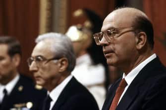 Bettino Craxi e Francesco Cossiga durante il giuramento del governo nel 1986. L'11 Gennaio scorso, per il decimo anniversario della morte di Bettino Craxi, Francesco Cossiga diede la sua ultima intervista a due giornalisti dell'Ansa. ANSA 