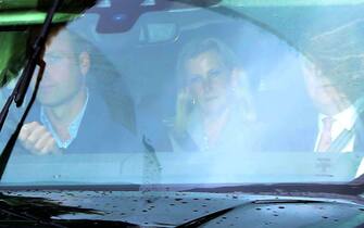 Andrea, Edoardo, Sophie e William in auto verso Balmoral