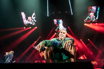 MILAN, ITALY - SEPTEMBER 25: Sfera Ebbasta performs at Mediolanum Forum of Assago on September 25, 2022 in Milan, Italy. (Photo by Francesco Prandoni/Getty Images)