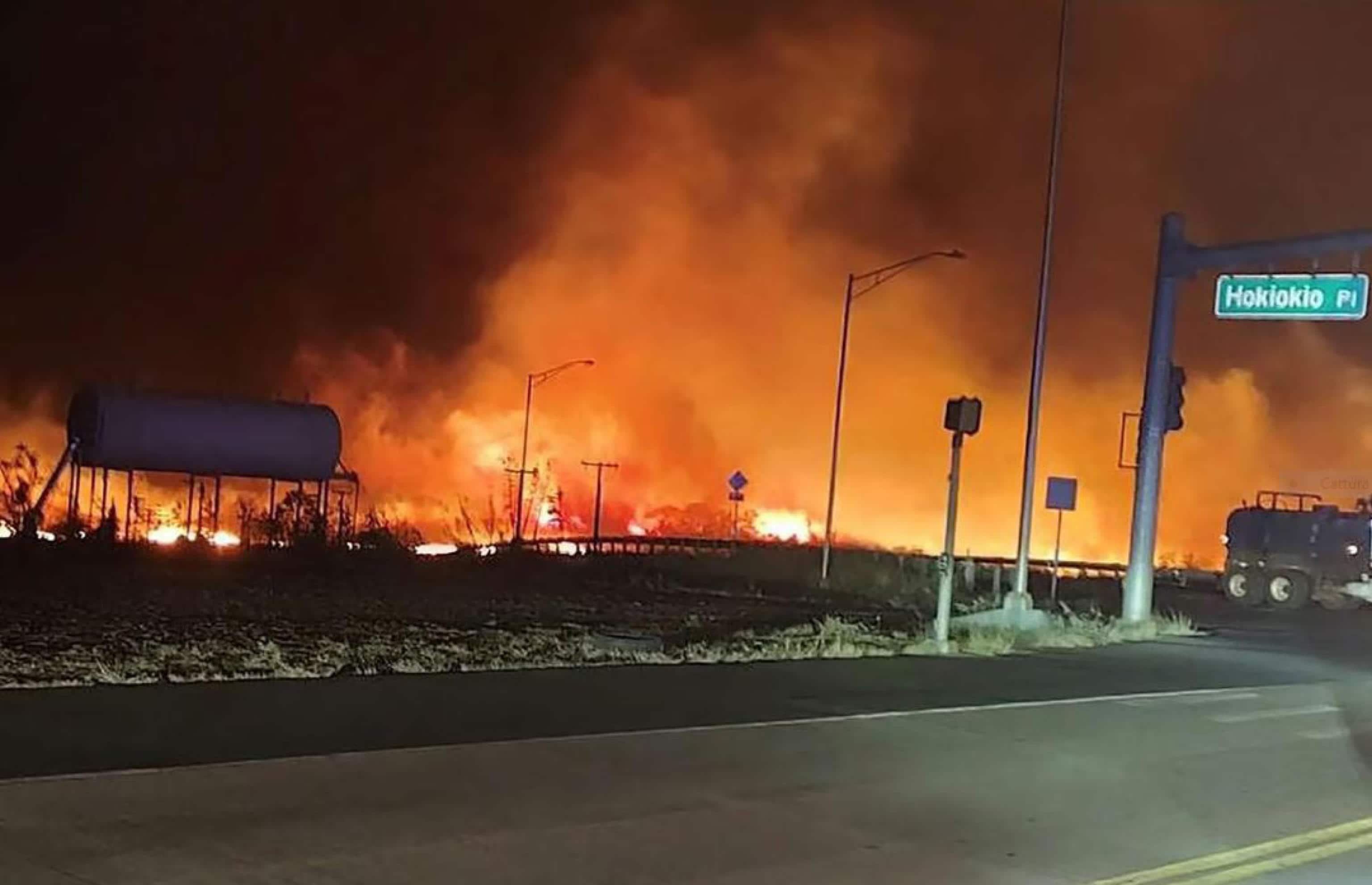 Incendi alle Hawaii, Maui a fuoco: almeno 6 morti | Sky TG24