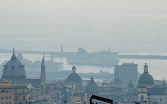 NAPLES, CAMPANIA, ITALY - 2016/10/19: A view of Naples covered with smog. Because of a particular climatic condition the city is covered by a cloud of smog. For days there is no wind and pollution remains on the city causing a clear fog. (Photo by Salvatore Laporta/KONTROLAB /LightRocket via Getty Images)