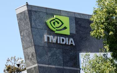 epa12230867 (FILE) - Exterior view and signage at Nvidia Corporation headquarter campus in Santa Clara, California, USA, 27 May 2025 (reissued 11 July 2025). On 10 July, Nvidia became the first company to end a stock market trading day with a valuation of over 4 trillion US dollar.  EPA/JOHN G. MABANGLO