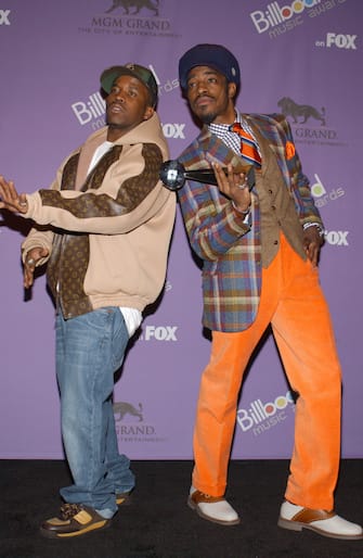FEAT5184 - IMAGE99518429A - THE 2003 BILLBOARD MUSIC AWARDS - OUTKAST (DIGITAL TRACK OF THE YEAR) - LAS VEGAS, NEVADA - DEC. 10,2003