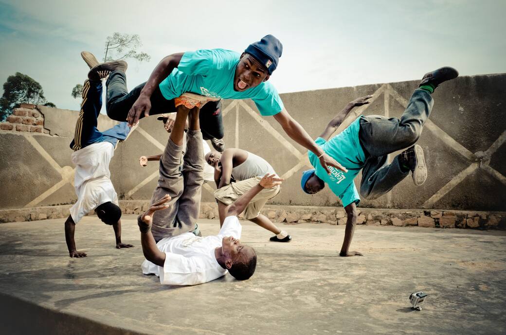 Breakdancers_Kampala_Uganda_East_Africa_Africa_(c)_AlamyKlarsicht.jpg