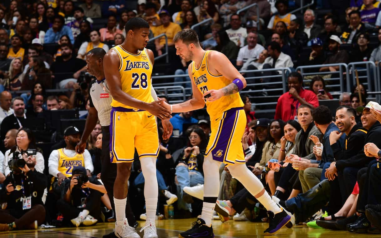 NBA 2025-26: Lakers Win, Pistons & Rockets Trade