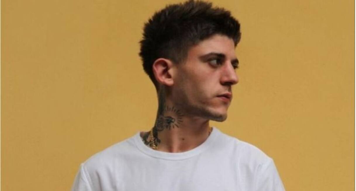 Il rapper Rkomi e il suo nuovo tour 'Dove gli occhi non arrivano'