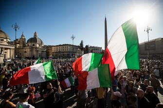 Covid, le manifestazioni contro il green pass
