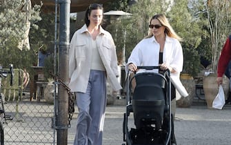 07-margot-robbie-figlio-tom-ackerley-ipa - 1