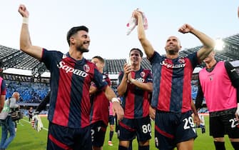 Players of Bologna FC celebrates the victory after the serie A TIM match between SSC Napoli and Bologna FC at Stadio Diego Armando Maradona on May 11, 2024 in Naples, Italy  (Photo by Giuseppe Maffia/NurPhoto via Getty Images)