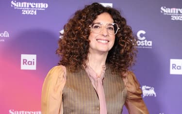 SANREMO, ITALY - FEBRUARY 08: Teresa Mannino attends a photocall during the 74th Sanremo Music Festival 2024 at Teatro Ariston on February 08, 2024 in Sanremo, Italy. (Photo by Daniele Venturelli/Daniele Venturelli/Getty Images )