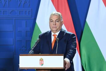 epa11734772 Hungarian Prime Minister Viktor Orban speaks during a press conference after a meeting with Romanian Prime Minister Marcel Ciolacu at the Prime Minister's office, the former Carmelite Monastery, in Budapest, Hungary, 22 November 2024.  EPA/ZOLTAN MATHE HUNGARY OUT