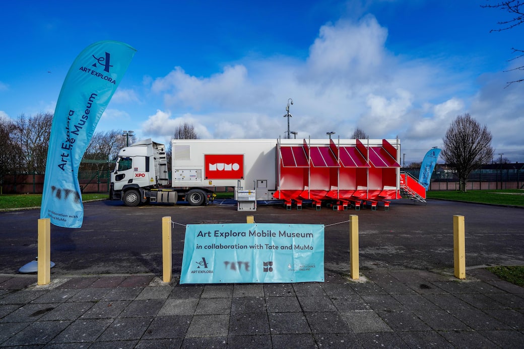 1._The_Art_Explora_Mobile_Museum_in_collaboration_with_Tate_and_Mumo._Photo_Peter_Pyrne_PA_Wire.jpg