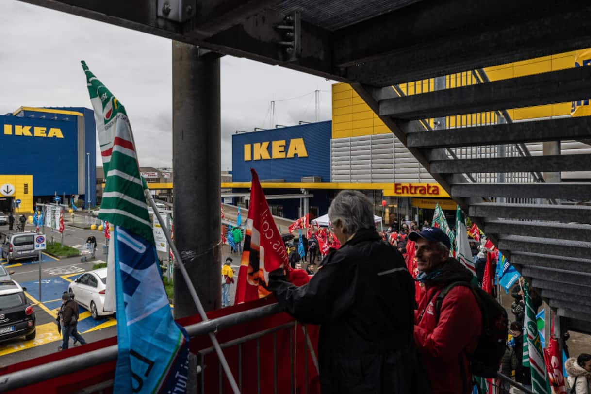 i dipendenti di ikea italia in sciopero il 5 dicembre le ragioni della protesta
