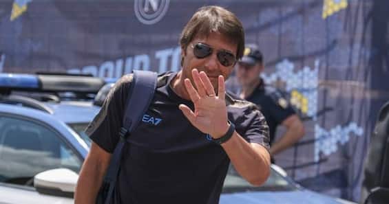 Inizia la stagione del Napoli: la prima conferenza di Conte LIVE