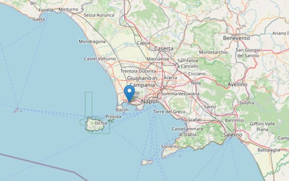 Scossa di terremoto di magnitudo 4 ai Campi Flegrei. Sequenza sismica in corso da ieri Scossa di terremoto di magnitudo 4 ai Campi Flegrei. Sequenza sismica in corso da ieri