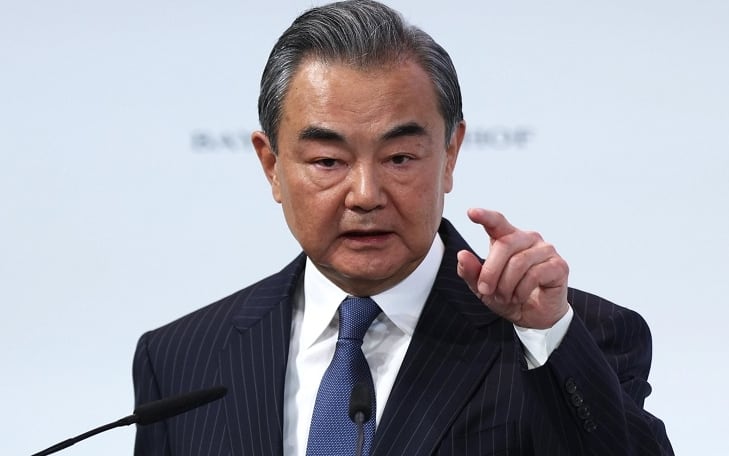 epa10474469 Chinese foreign affairs Minister Wang Yi speaks during the 2023 Munich Security Conference (MSC) in Munich, Germany, 18 February 2023. The Munich Security Conference brings together defence leaders and stakeholders from around the world and is taking place February 17-19. Russia's ongoing war in Ukraine is dominating the agenda.  EPA/JOHANNES SIMON / POOL