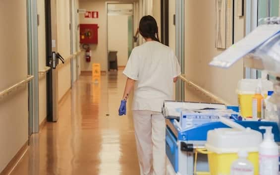 Bolzano, morti due neonati prematuri in ospedale: ipotesi infezione da batterio Bolzano, morti due neonati prematuri in ospedale: ipotesi infezione da batterio