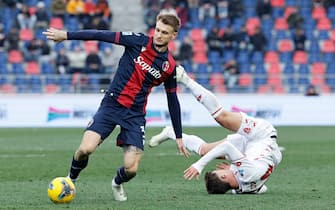 Stefan Posch Bologna's Stefan Posch (L) and Monza's Daniel Maldini (R) in action during the Italian Serie A soccer match Bologna FC vs AC Monza at Renato Dall'Ara stadium in Bologna, Italy, 18 January 2025. ANSA /ELISABETTA BARACCHI