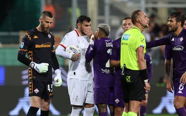 Il rosso a Firenze e la multa del Milan